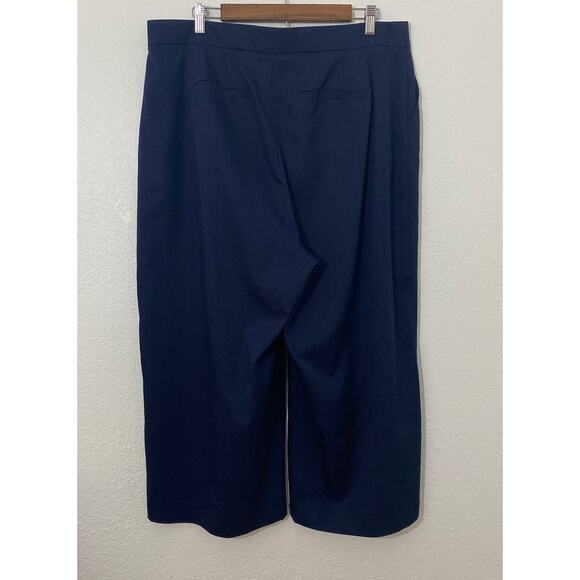 Eloquii Essentials Size 14 Navy Bleu Pleated Front Wide Leg Capri Tencel Blend - Picture 3 of 6
